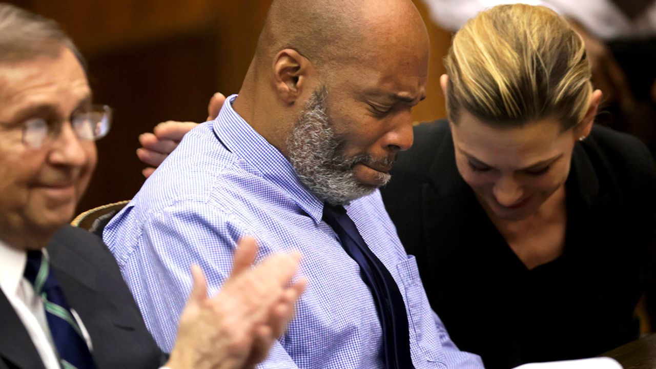 Missouri Man Who Served 27 Years In Prison Is Freed As Judge Vacates ...